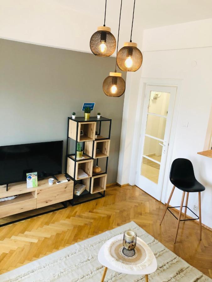Lovely Studio بوخارست المظهر الخارجي الصورة